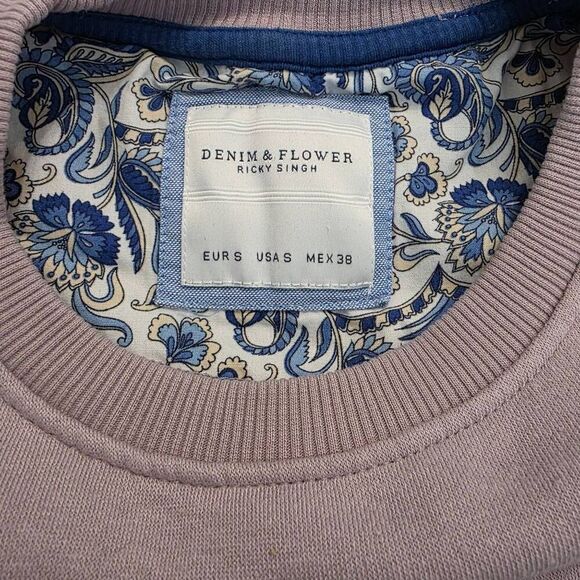 Denim & Flower Purple Pullover Size Small - Picture 3 of 4